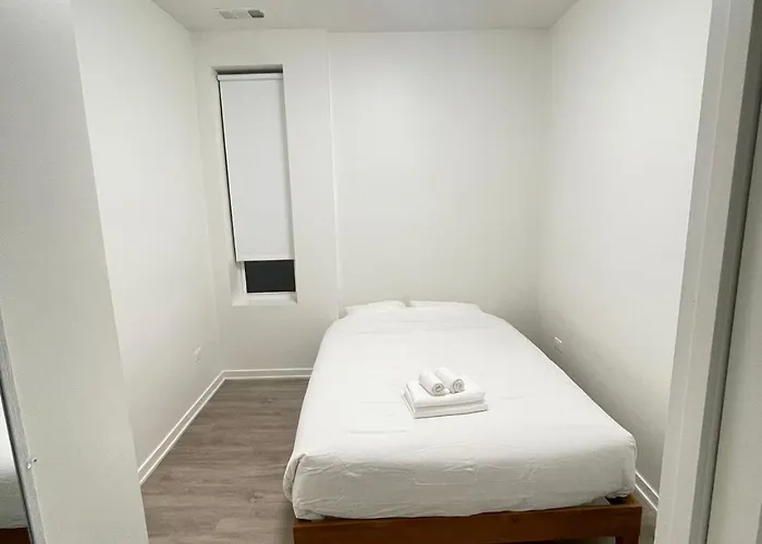 Modern Shared Near Downtown Chicago, Flexible Options And Shared Amenities Guest house Chicago
